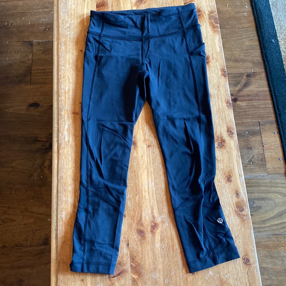Lululemon Leggings 23” mesh design